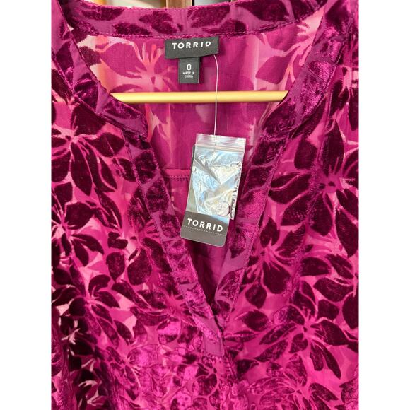 Torrid Burnout Purple Top Size 0 (US 12) RN#148862 Viscose/Nylon ✨ - Picture 4 of 8